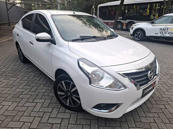NISSAN VERSA 1.6 16V FLEXSTART SL 4P XTRONIC NISSAN VERSA 1.6 16V FLEXSTART SL 4P XTRONIC